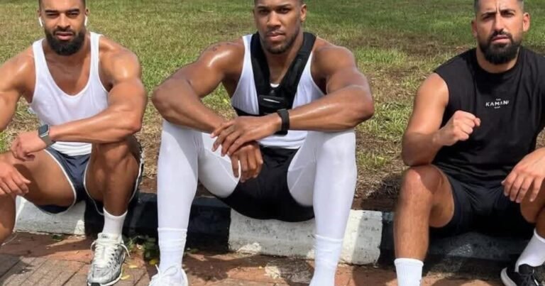 El chofer de Anthony Joshua quedó detenido tras el accidente en el que murieron dos asistentes del ex campeón mundial de boxeo