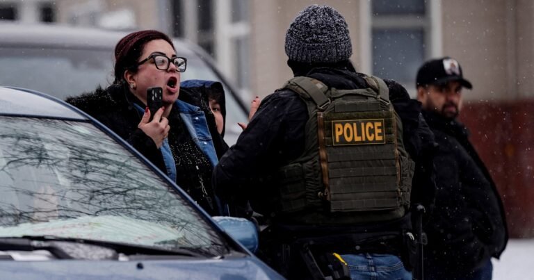 El Pentágono prepara el envío de tropas a Minneapolis, convulsionada tras el asesinato de una mujer en manos de un agente de ICE