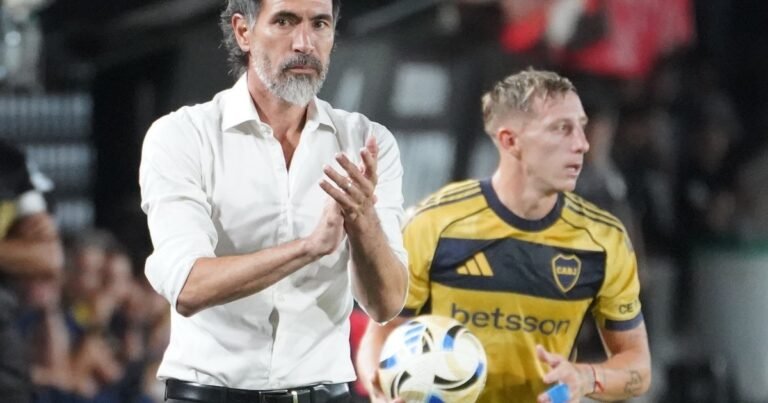 Qué dijo Eduardo Domínguez sobre la partida de Ascacíbar a Boca y el fuerte cruce que mantuvo con un periodista por Marcos Rojo