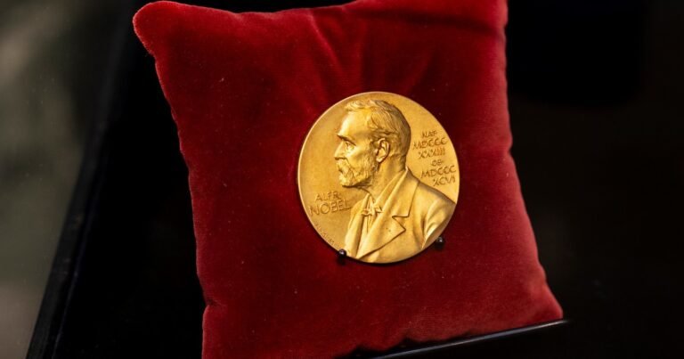 La medalla Nobel ya se vendió antes por millones de dólares
