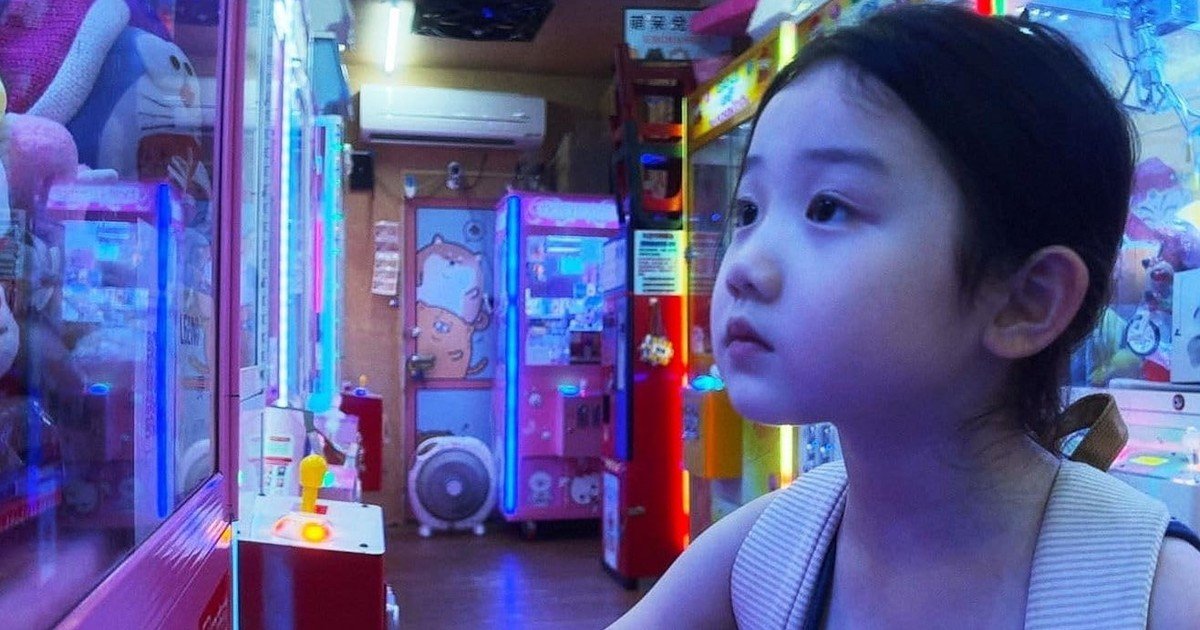 En Netflix, cómo es La chica zurda, que compite con Belén en los Critics Choice Awards (¿y llega al Oscar?)