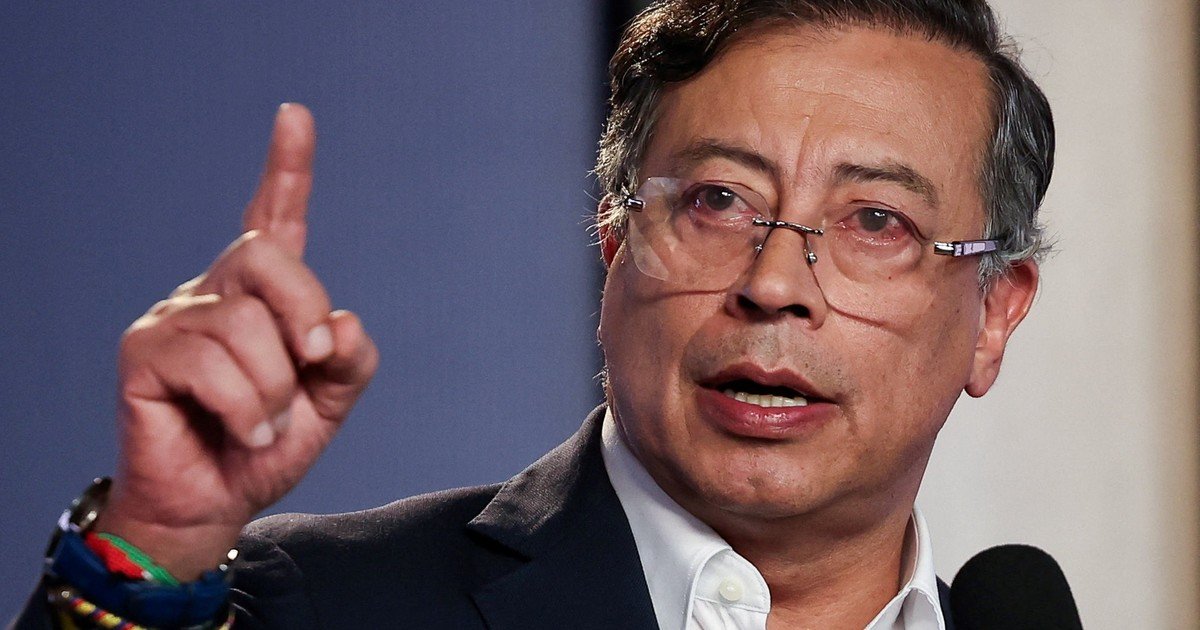 Gustavo Petro llama a los ejércitos de América Latina a unirse para combatir el narcotráfico y propuso a Delcy Rodríguez trabajar juntos