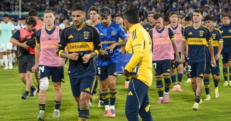 El 1x1 de Boca tras que dejó otra pálida imagen como visitante, sin juego y sin ideas, perdió con Vélez en el José Amalfitani