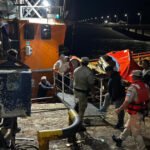 Un buque pesquero se hundió en el Golfo San Matías y un avión partió de urgencia desde Chubut en búsqueda del maquinista que está desaparecido