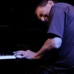 Benny Green, en la Argentina: el pianista que hay que ver para entender por qué el jazz es arte vivo