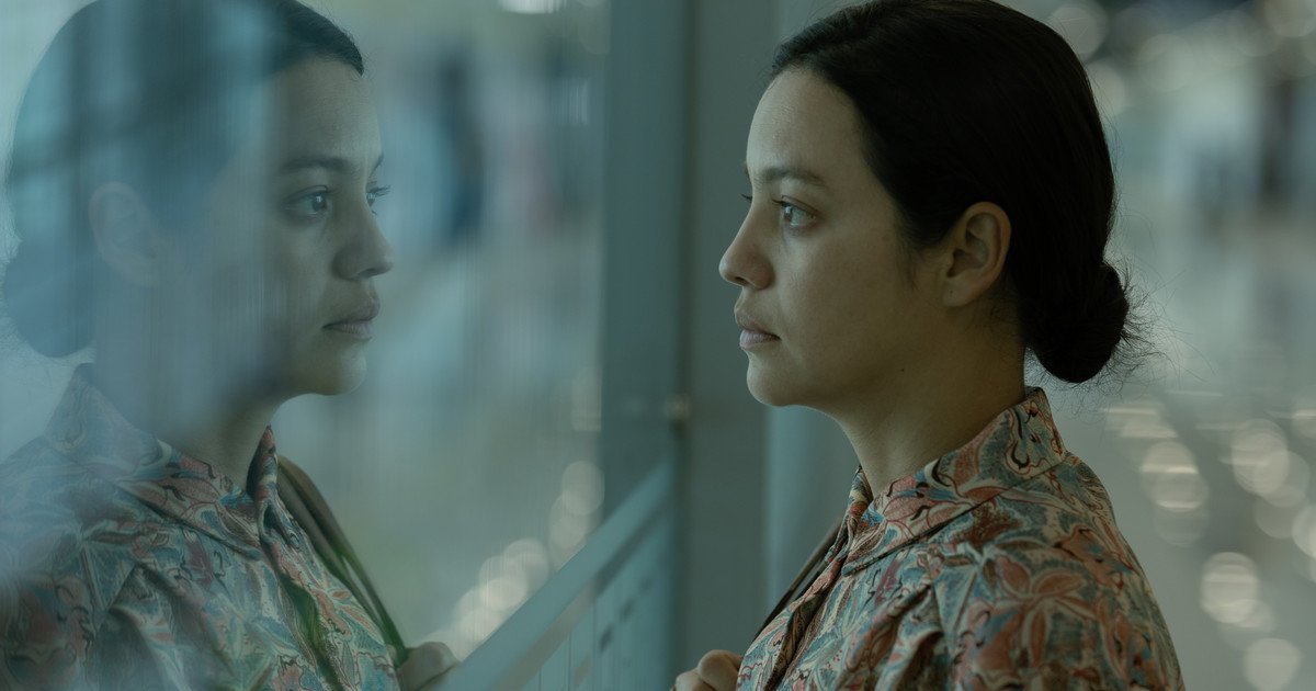 Aún es de noche en Caracas transforma en thriller el asedio, el caos y el miedo en la Venezuela actual