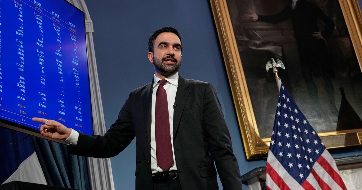 ¿Nueva York en quiebra?: Zohran Mamdani amenaza con un aumento del 9,5% en el impuesto a la propiedad si Kathy Hochul no cubre el déficit