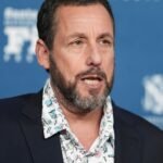 "Es una locura": Adam Sandler desmiente una historia de TikTok en la que humillan a su hija en una tienda de Chanel