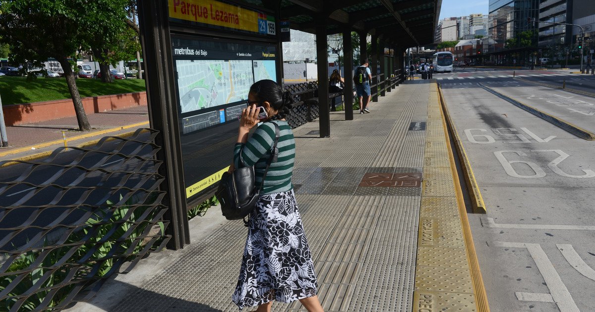 Paro de colectivos en el AMBA: qué líneas no funcionan