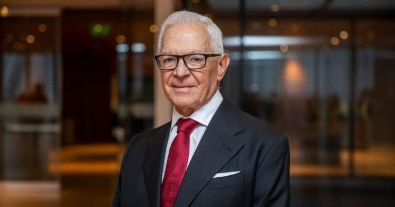 Eduardo Costantini: la "economía cerrada", la dura comparación con China y los cruces de Milei a los empresarios