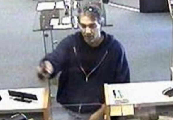 Se embadurnó la cara con limón para robar un banco y eso llevó a descubrir un boicot de la mente