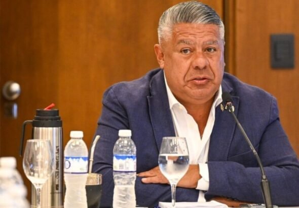 La AFA confirmó con un comunicado oficial el pedido de los clubes para suspender el fútbol en "repudio" a la denuncia de Arca