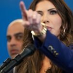 Kristi Noem anunció el uso obligatorio de cámaras corporales para agentes federales en medio del bloqueo al financiamiento de ICE