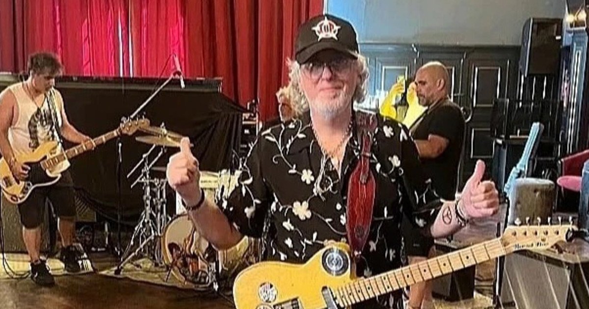 Violento robo al músico Alambre González: lo golpearon en su departamento, lo ataron y se llevaron sus guitarras