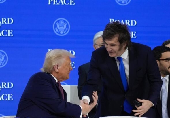 El arte de asociarse con un hegemón depredador no declinante