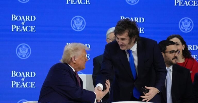 El arte de asociarse con un hegemón depredador no declinante