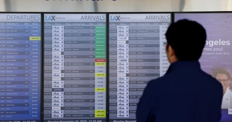 Alarma en California por brote de sarampión: es oficial que un individuo contagiado paseó por este parque temático y estuvo en el aeropuerto LAX