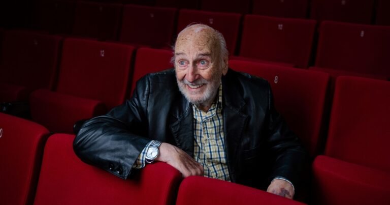 Indignación con los premios Oscar porque no se vio a Héctor Alterio en el homenaje del "in memoriam"