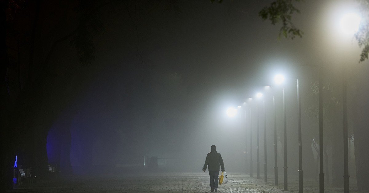 Una densa niebla invade la Ciudad y no se ve nada: cómo sigue el clima en el AMBA