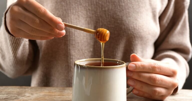 Miel de maguey dulce: las nutritivas propiedades curativas de este néctar natural, con beneficios digestivos y antioxidantes