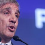 "Vivir con lo nuestro" financiero: por qué el Gobierno decidió quedarse afuera de Wall Street y qué opciones tiene para pagar la deuda