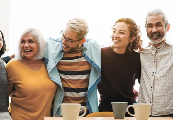 Por qué la convivencia multigeneracional se consolida como modelo de vivienda en Estados Unidos