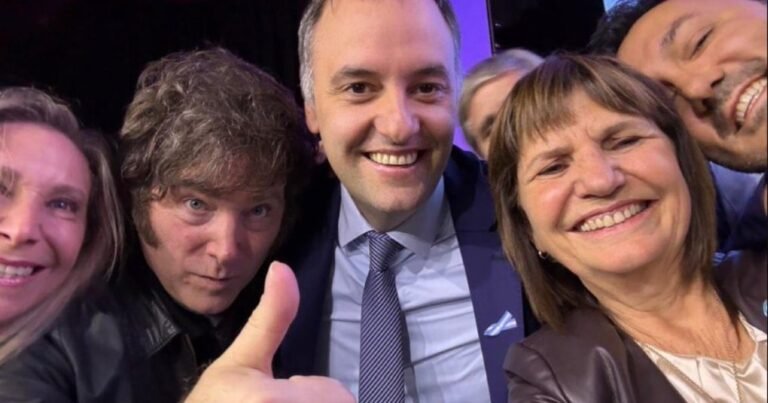 Fingir demencia, la única apuesta que sostiene el Gobierno