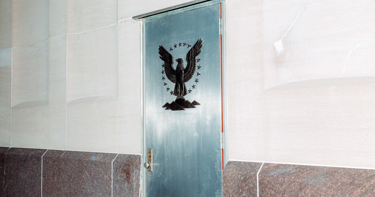 Si la IA es un arma, ¿quién debería controlarla?