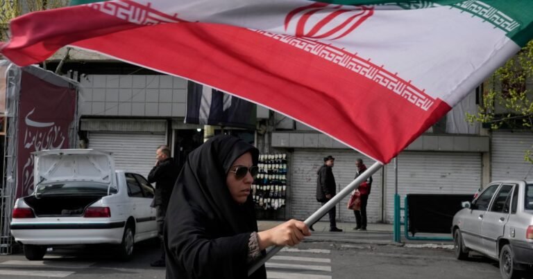 ¿Hay tregua en el Golfo? Una llamada nocturna con Londres, "desescalar" y dos posibles escenarios