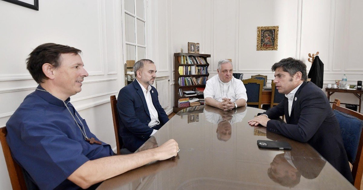 Kicillof se reunió con los obispos para hablar de "los desafíos que plantea la situación económica y social"