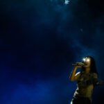 Lorde en Lollapalooza 2026: una puesta en escena vanguardista para la artista pop más introspectiva de su generación