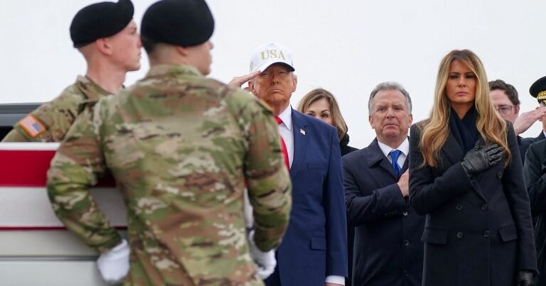 Trump amenaza a Irán con una "destrucción total" y advierte que habrá muchos más muertos