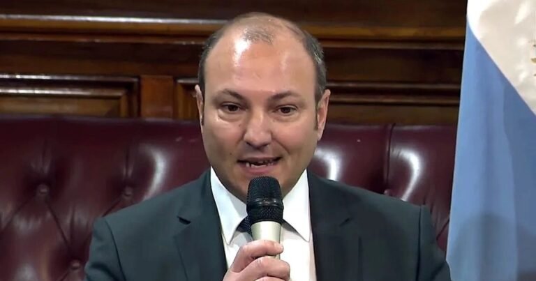 La Cámara Federal de Rosario confirmó el procesamiento y detención del juez Gastón Salmain por pedir coimas