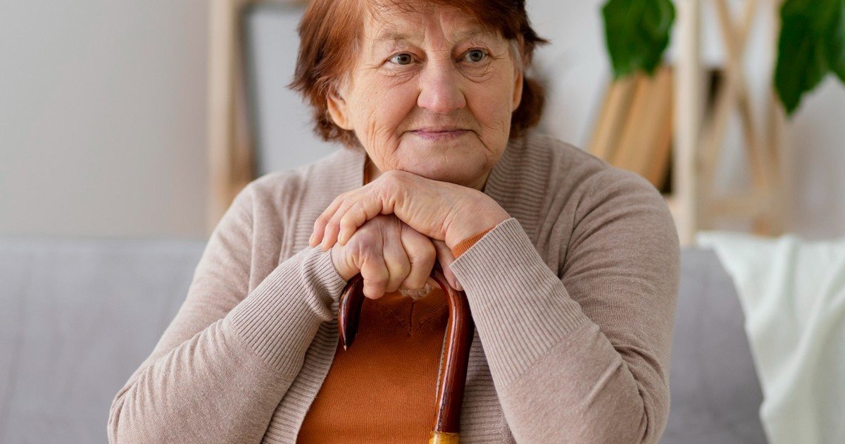 Según la psicología, la razón por la que las personas mayores dejan de preocuparse no es la apatía, sino la forma más elevada de autoconciencia