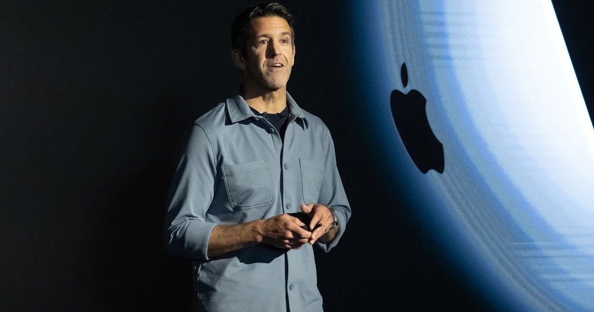 De nadador universitario a CEO de Apple: conoce a John Ternus, el sucesor de Tim Cook que llega para revolucionar la IA en la manzanita