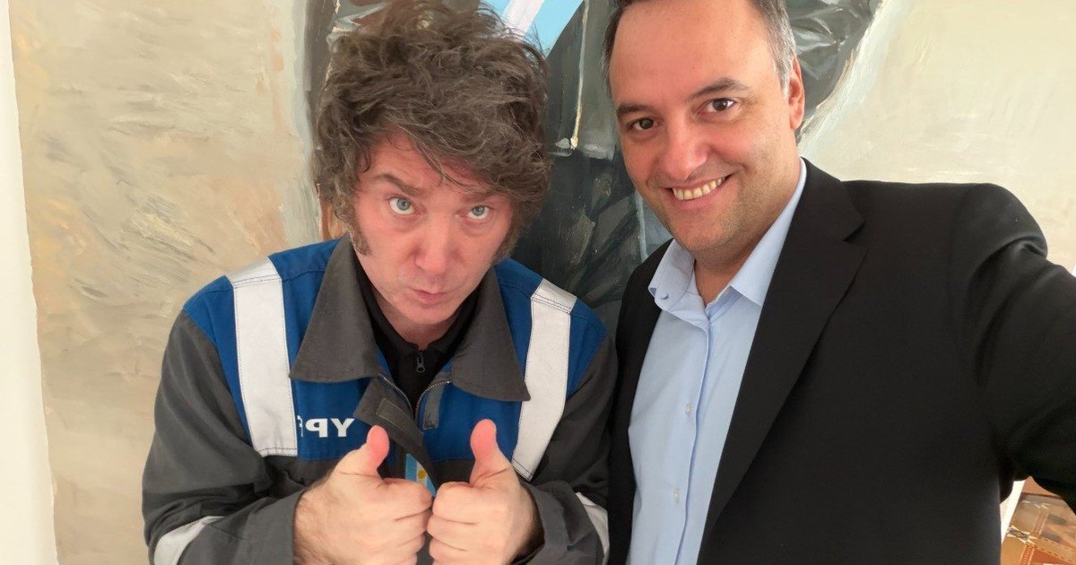 Javier Milei y sus medidas, EN VIVO: el Presidente reúne a sus ministros, da una charla sobre Keynes y acompaña a Adorni al Congreso en el cierre de abril