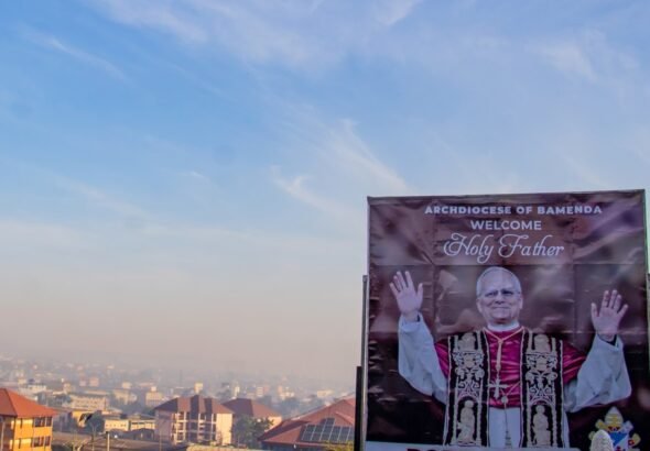 Guerra civil: León XIV inicia su histórica visita a Camerún, en medio de una breve tregua para garantizar su seguridad