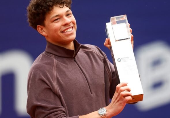 Shelton hizo historia en Múnich y rompió una sequía de 24 años para Estados Unidos en polvo de ladrillo