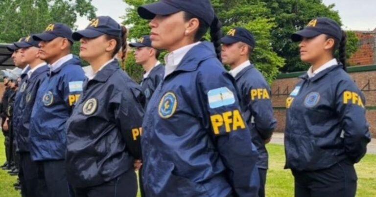 Cuánto gana un policía federal en abril de 2026, rango por rango