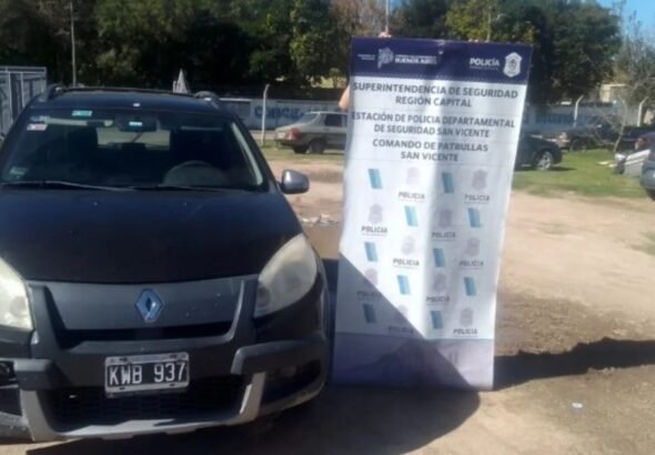 Detienen a un concejal de La Libertad Avanza por circular en un auto con pedido de captura