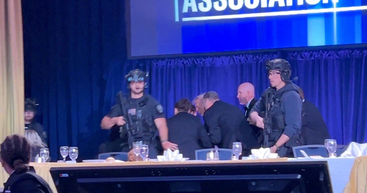 Pánico en la cena de corresponsales de la Casa Blanca: tuvieron que evacuar a Donald Trump del hotel y hubo un detenido