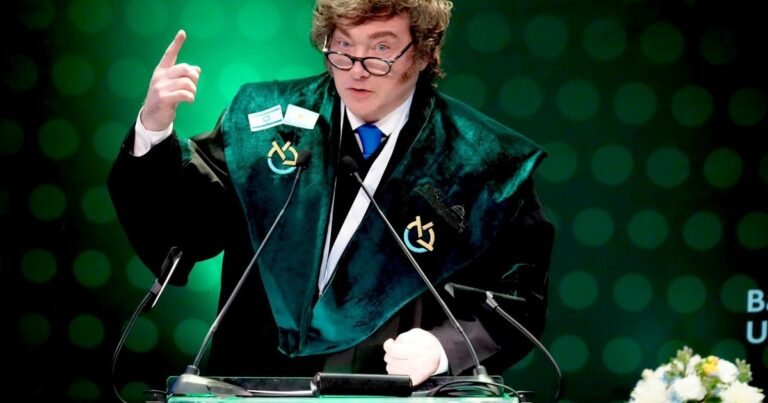 ¿Milei cambiará la economía argentina o la economía argentina lo cambiará a Milei?