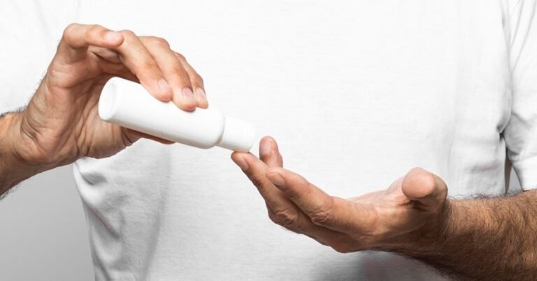 La ANMAT detectó cosméticos ilegítimos y ordenó su prohibición en todo el país