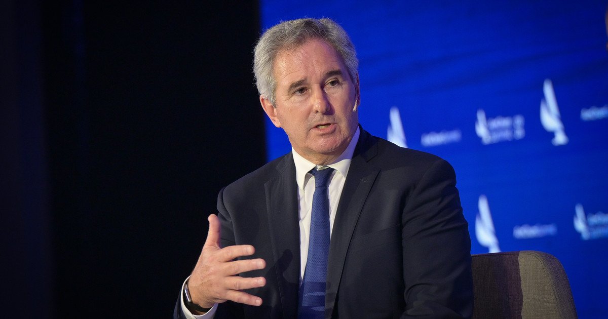 El tour de legisladores y funcionarios por los despachos de Washington