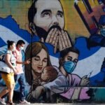 Entrevista con Óscar Martínez:
"Nayib Bukele no tiene un proyecto ideológico, tiene un proyecto mesiánico para mantenerse en el poder absoluto"