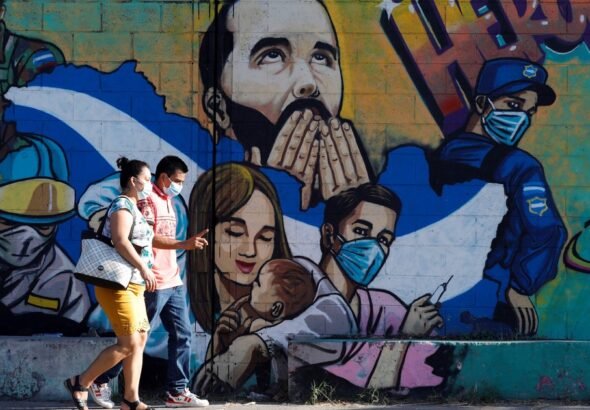 Entrevista con Óscar Martínez:
"Nayib Bukele no tiene un proyecto ideológico, tiene un proyecto mesiánico para mantenerse en el poder absoluto"