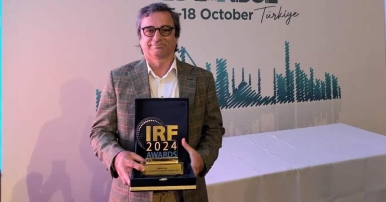 Tambalea en su cargo el funcionario que no declaró siete departamentos en Miami