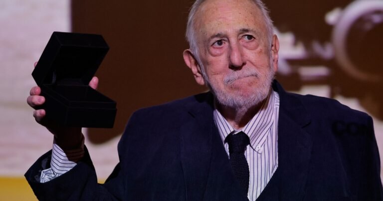 Murió el director de cine Adolfo Aristarain, a los 82 años