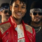 La familia de Michael Jackson  pagó millones de dólares para borrar las acusaciones de abuso infantil en su biopic, que debió volver a grabarse