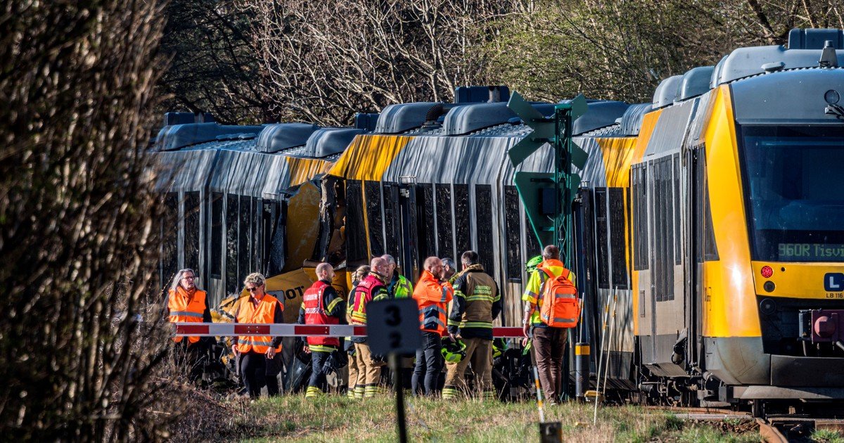 Violento choque frontal de dos trenes en Dinamarca: al menos 17 heridos y un gran despliegue de emergencia